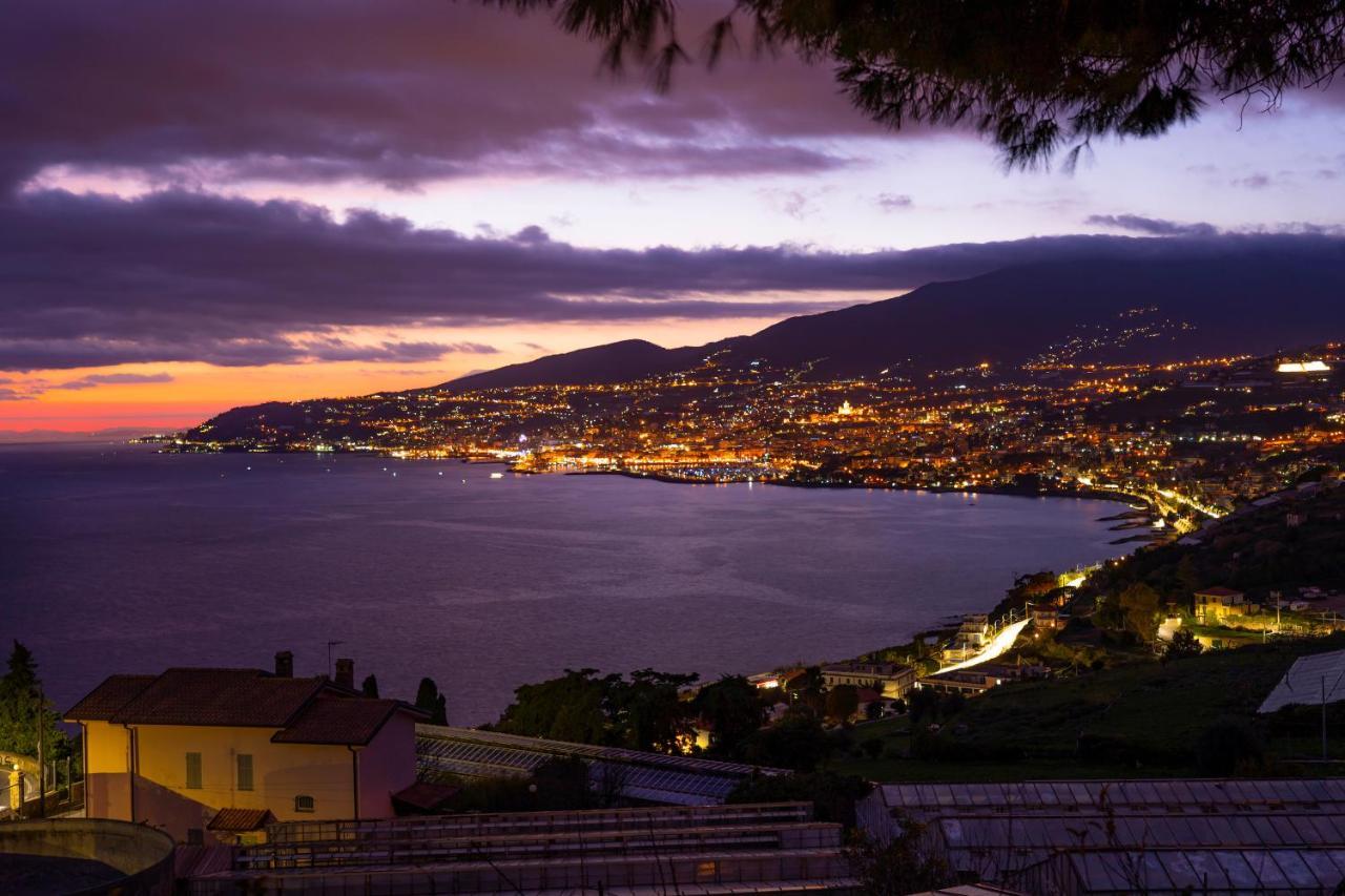 La Lincolnia - With Garden And Seaview - Happy Rentals Sanremo Bagian luar foto