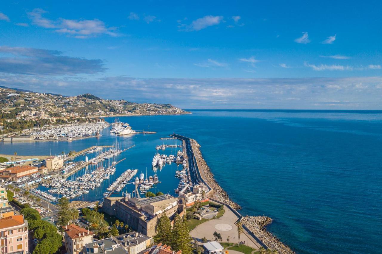 La Lincolnia - With Garden And Seaview - Happy Rentals Sanremo Bagian luar foto